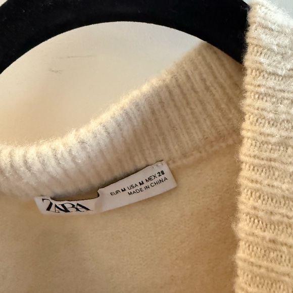 Zara Off-White Ribbed Sweater - Picture 2 of 2